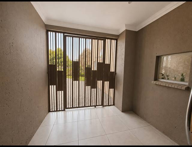 4 BEDROOM HOUSE FOR SALE IN HENLEY ON KLIP